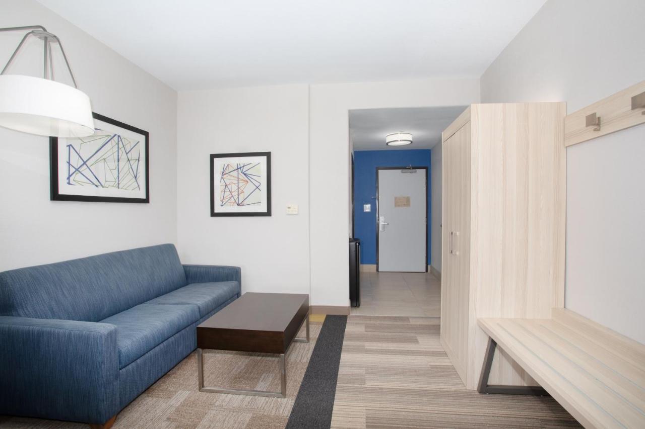 Holiday Inn Express & Suites Phoenix Glendale Dist By Ihg Pokoj fotografie