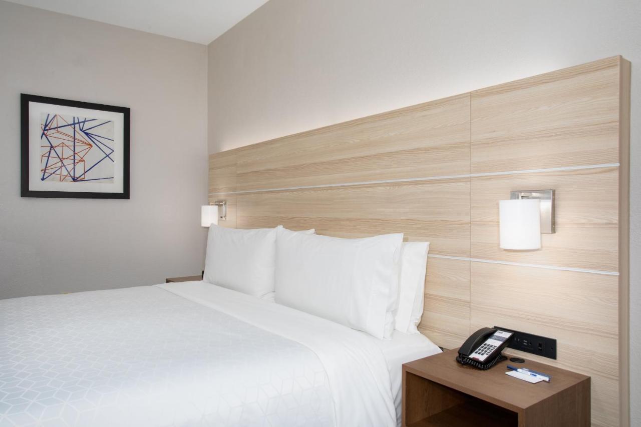 Holiday Inn Express & Suites Phoenix Glendale Dist By Ihg Exteriér fotografie