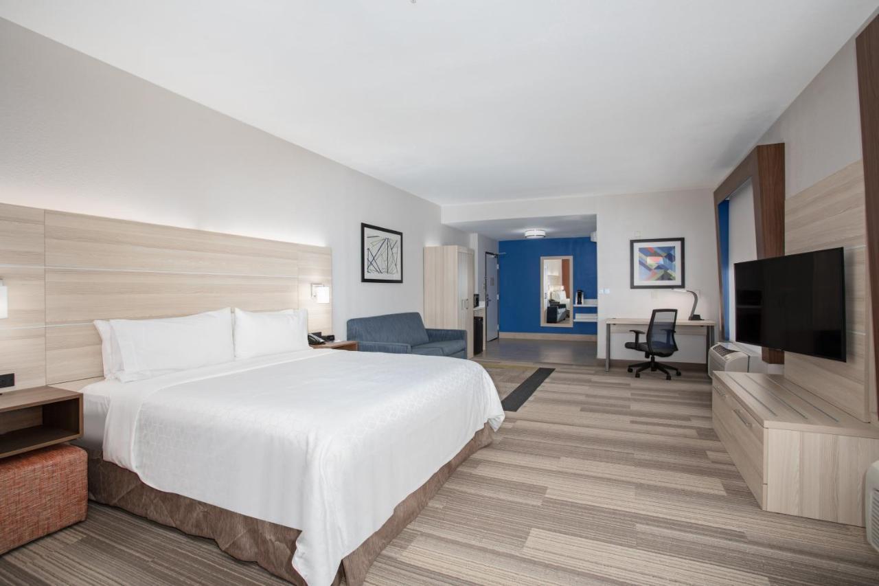 Holiday Inn Express & Suites Phoenix Glendale Dist By Ihg Pokoj fotografie