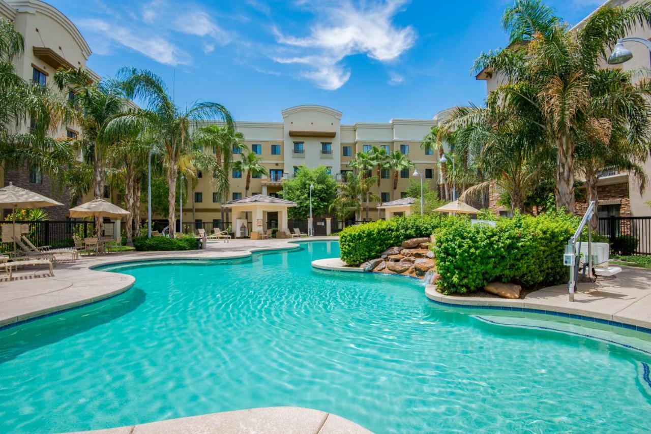 Holiday Inn Express & Suites Phoenix Glendale Dist By Ihg Exteriér fotografie