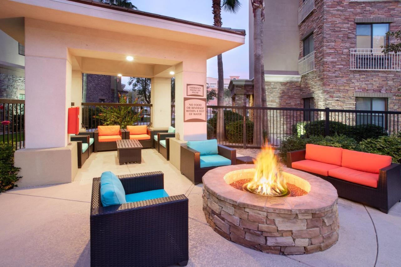 Holiday Inn Express & Suites Phoenix Glendale Dist By Ihg Exteriér fotografie